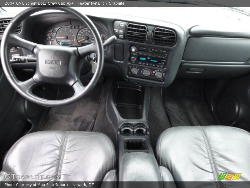 Dashboard of 2004 Sonoma SLS Crew Cab 4x4