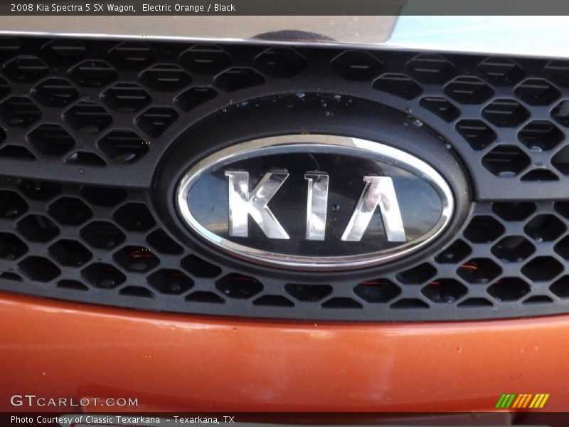 Electric Orange / Black 2008 Kia Spectra 5 SX Wagon