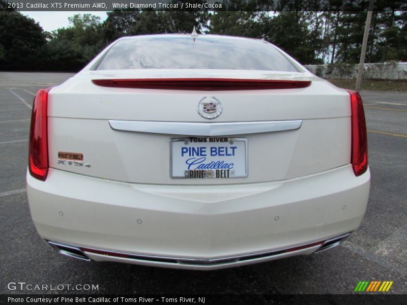 White Diamond Tricoat / Shale/Cocoa 2013 Cadillac XTS Premium AWD