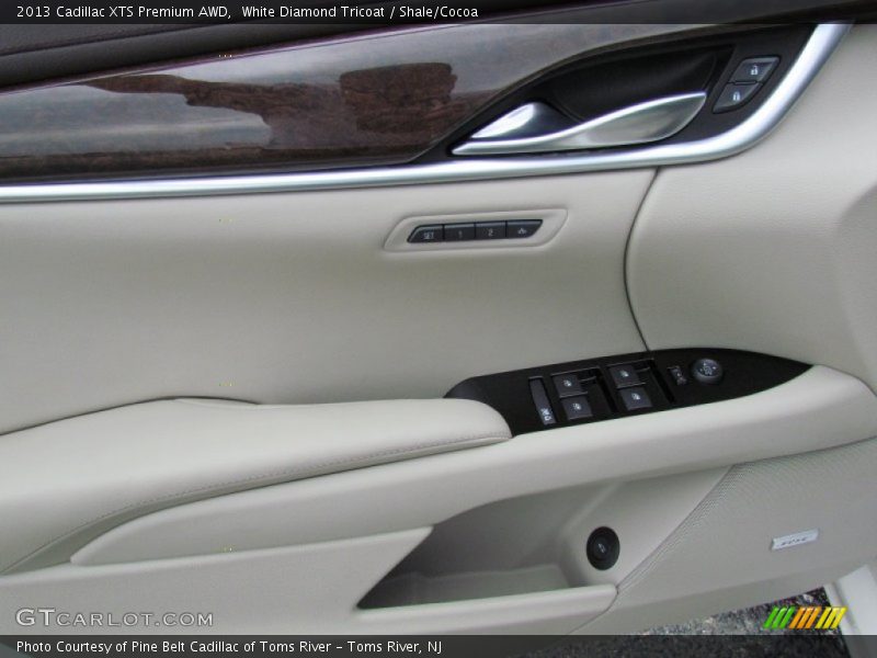 White Diamond Tricoat / Shale/Cocoa 2013 Cadillac XTS Premium AWD