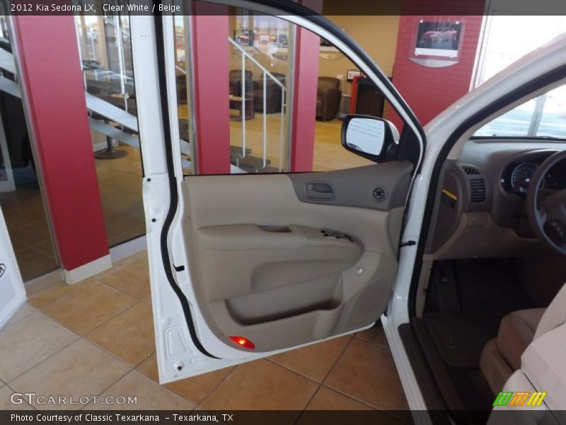 Clear White / Beige 2012 Kia Sedona LX