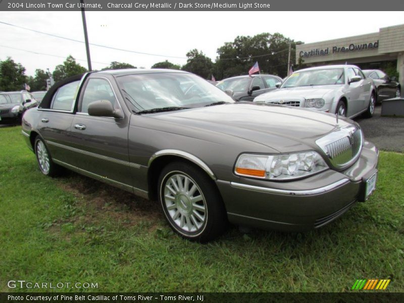 Charcoal Grey Metallic / Dark Stone/Medium Light Stone 2004 Lincoln Town Car Ultimate