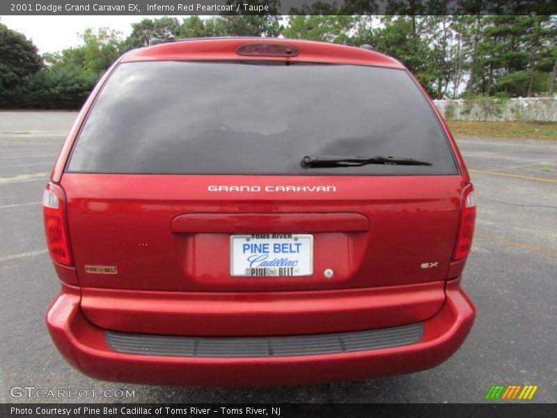 Inferno Red Pearlcoat / Taupe 2001 Dodge Grand Caravan EX