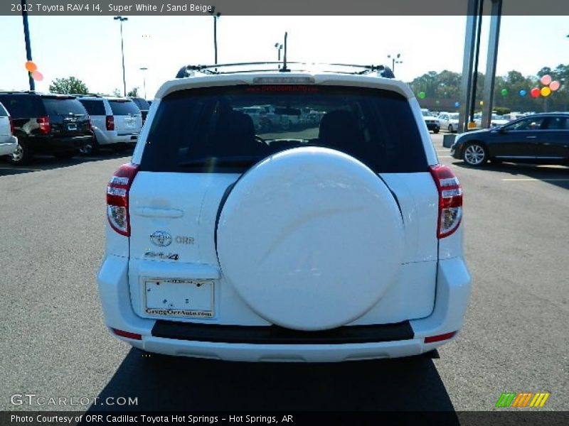 Super White / Sand Beige 2012 Toyota RAV4 I4