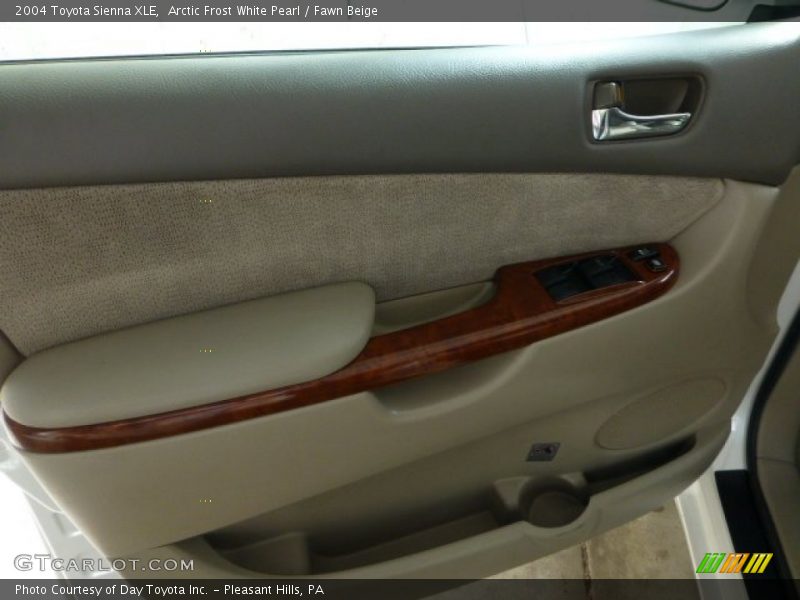 Arctic Frost White Pearl / Fawn Beige 2004 Toyota Sienna XLE