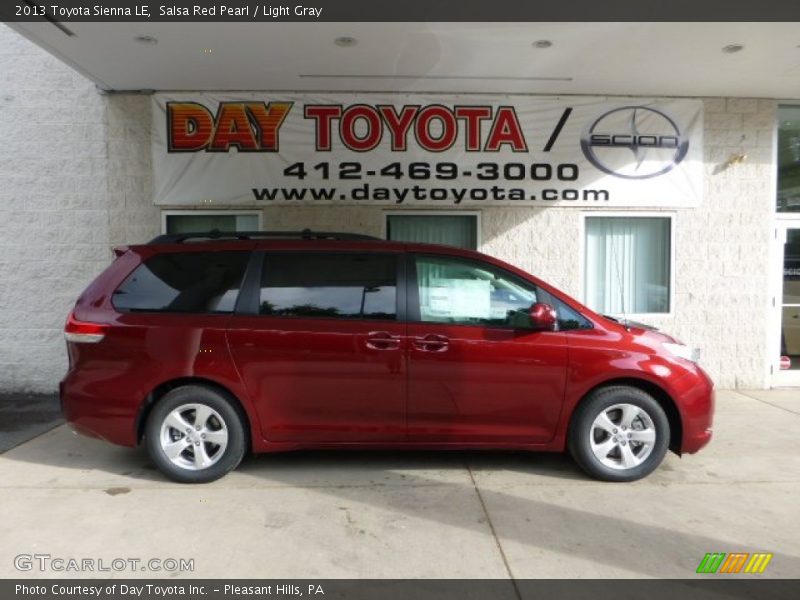 Salsa Red Pearl / Light Gray 2013 Toyota Sienna LE