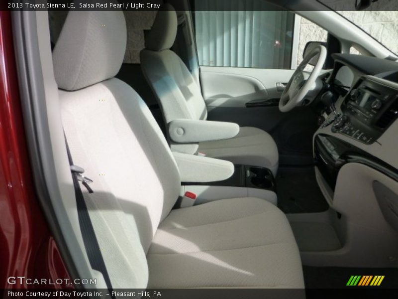 Salsa Red Pearl / Light Gray 2013 Toyota Sienna LE