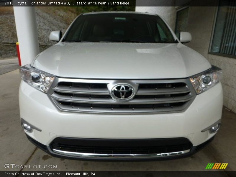 Blizzard White Pearl / Sand Beige 2013 Toyota Highlander Limited 4WD