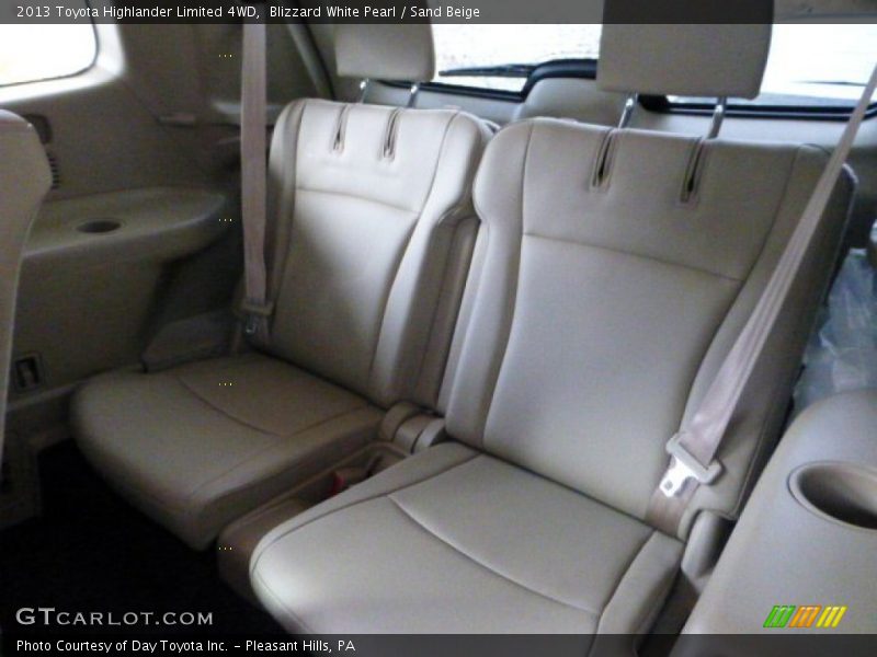 Blizzard White Pearl / Sand Beige 2013 Toyota Highlander Limited 4WD