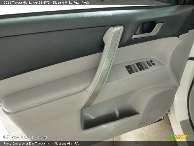 Blizzard White Pearl / Ash 2013 Toyota Highlander SE 4WD
