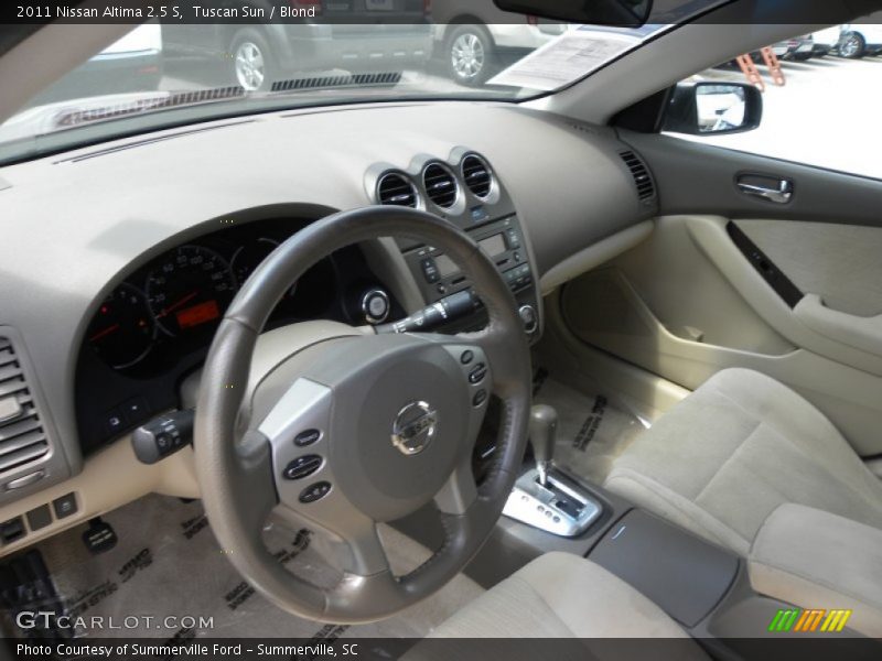 Tuscan Sun / Blond 2011 Nissan Altima 2.5 S