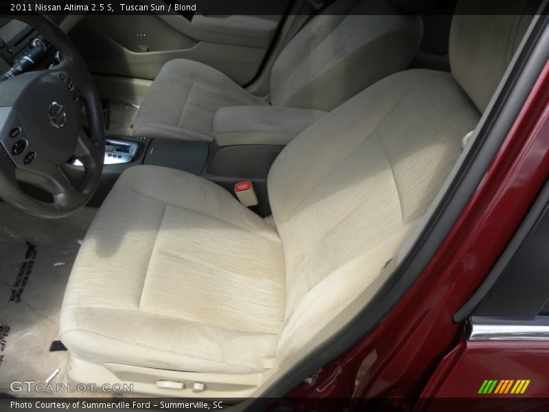 Tuscan Sun / Blond 2011 Nissan Altima 2.5 S
