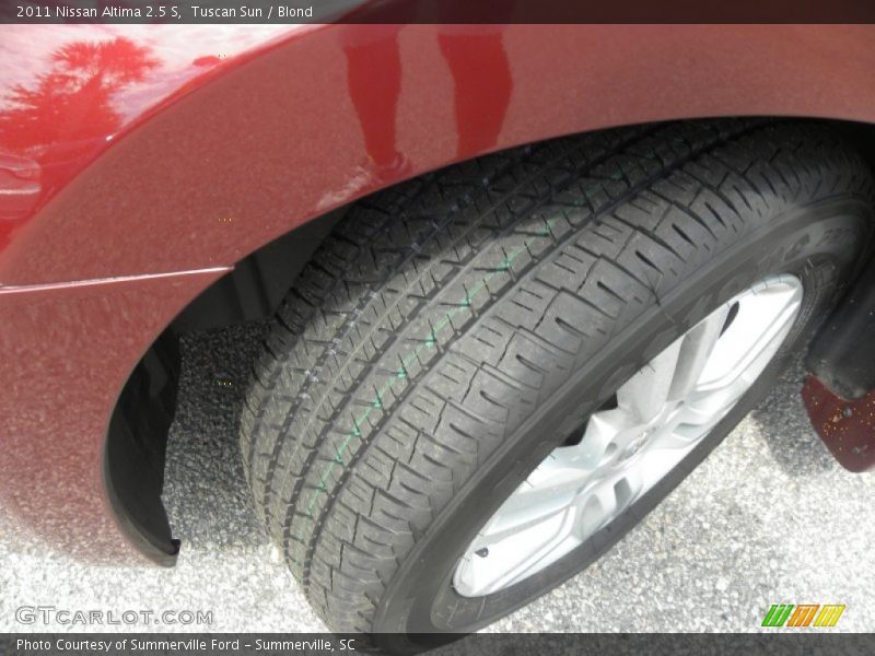 Tuscan Sun / Blond 2011 Nissan Altima 2.5 S