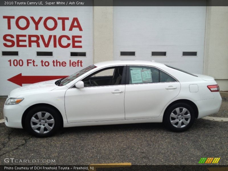 Super White / Ash Gray 2010 Toyota Camry LE