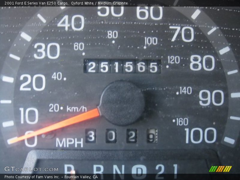 Oxford White / Medium Graphite 2001 Ford E Series Van E250 Cargo