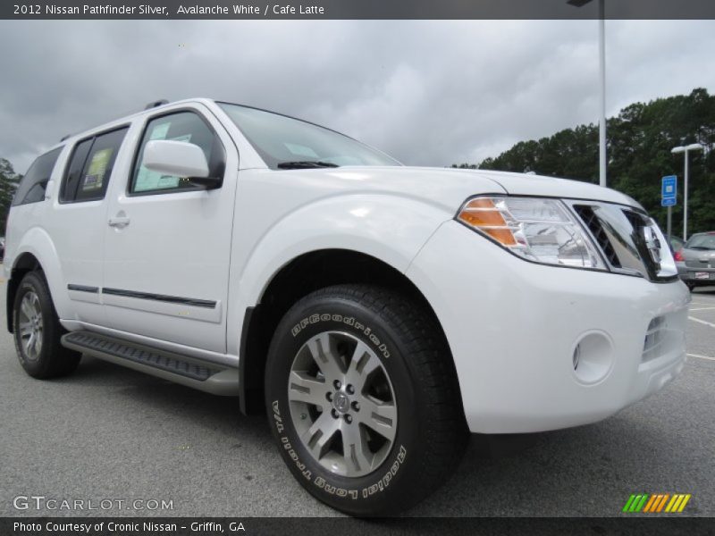 Avalanche White / Cafe Latte 2012 Nissan Pathfinder Silver