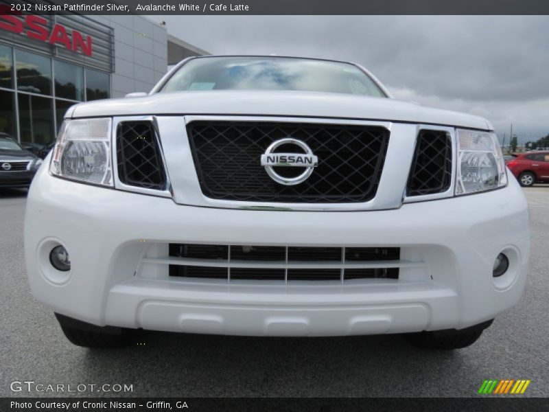 Avalanche White / Cafe Latte 2012 Nissan Pathfinder Silver