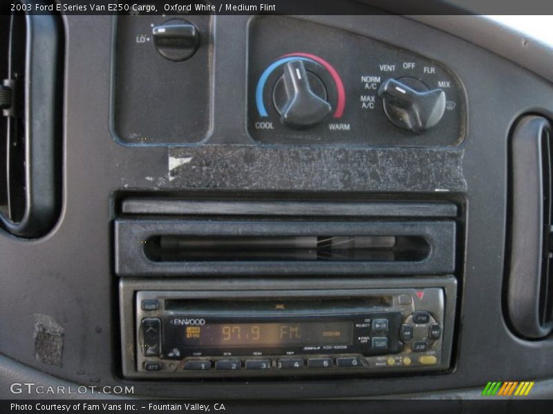 Oxford White / Medium Flint 2003 Ford E Series Van E250 Cargo