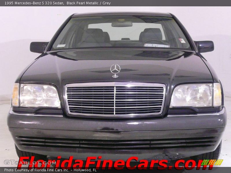 Black Pearl Metallic / Grey 1995 Mercedes-Benz S 320 Sedan