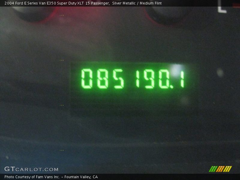 Silver Metallic / Medium Flint 2004 Ford E Series Van E350 Super Duty XLT 15 Passenger