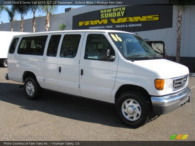 Oxford White / Medium Flint Grey 2006 Ford E Series Van E350 XLT 15 Passenger
