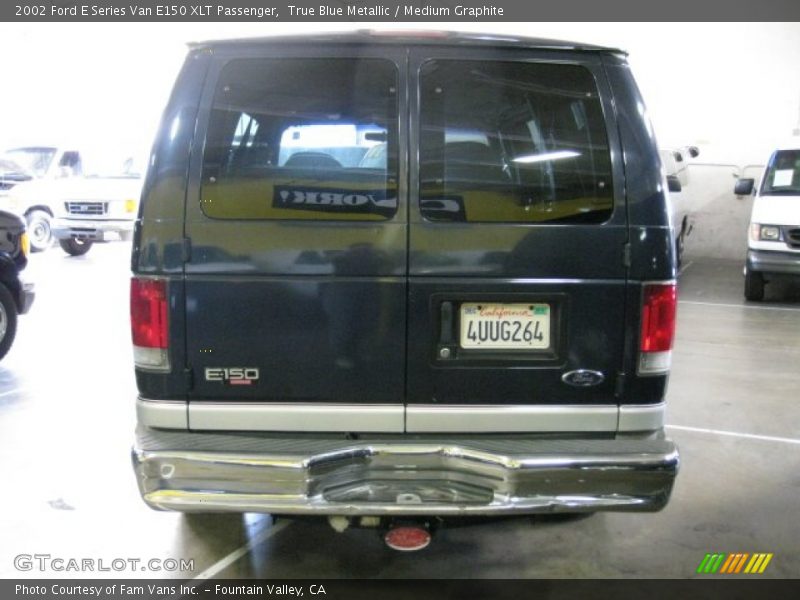 True Blue Metallic / Medium Graphite 2002 Ford E Series Van E150 XLT Passenger
