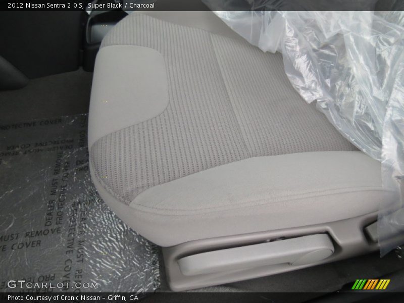 Super Black / Charcoal 2012 Nissan Sentra 2.0 S