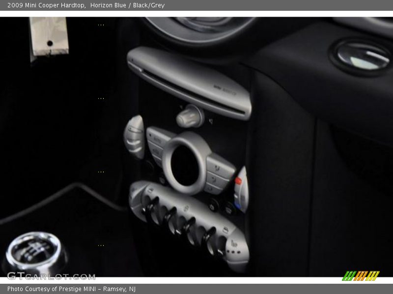 Horizon Blue / Black/Grey 2009 Mini Cooper Hardtop