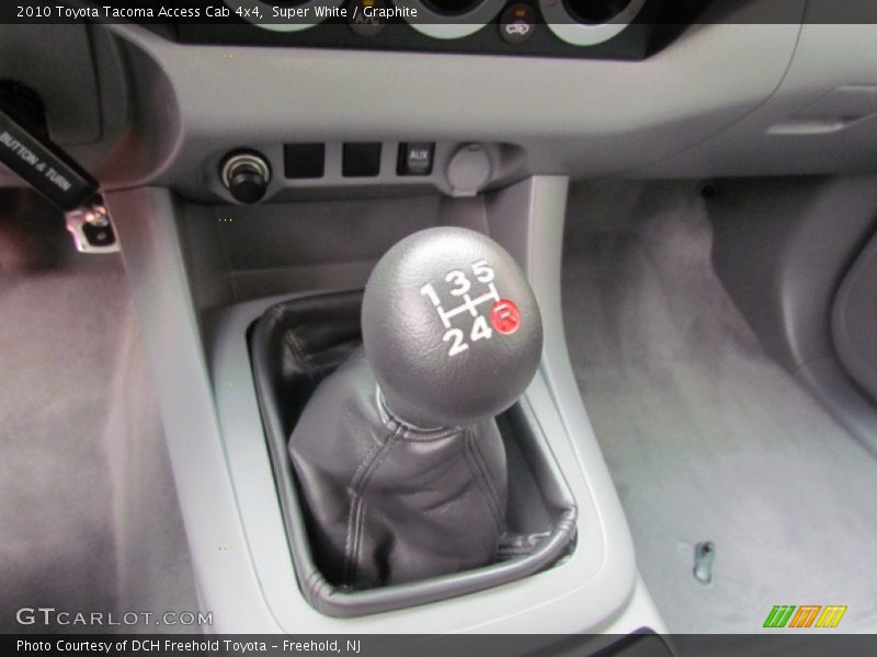 Super White / Graphite 2010 Toyota Tacoma Access Cab 4x4
