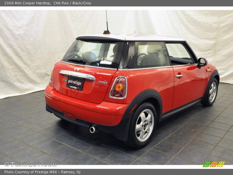 Chili Red / Black/Grey 2009 Mini Cooper Hardtop