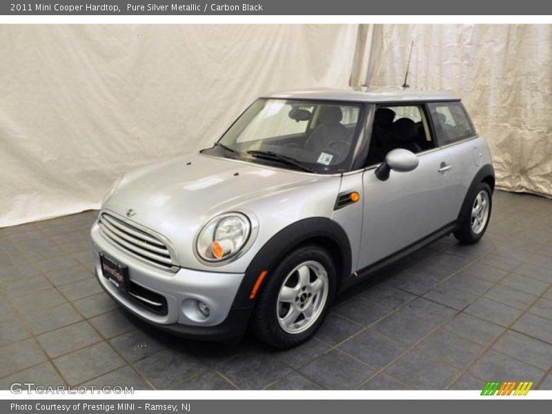 Pure Silver Metallic / Carbon Black 2011 Mini Cooper Hardtop