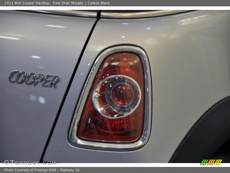 Pure Silver Metallic / Carbon Black 2011 Mini Cooper Hardtop