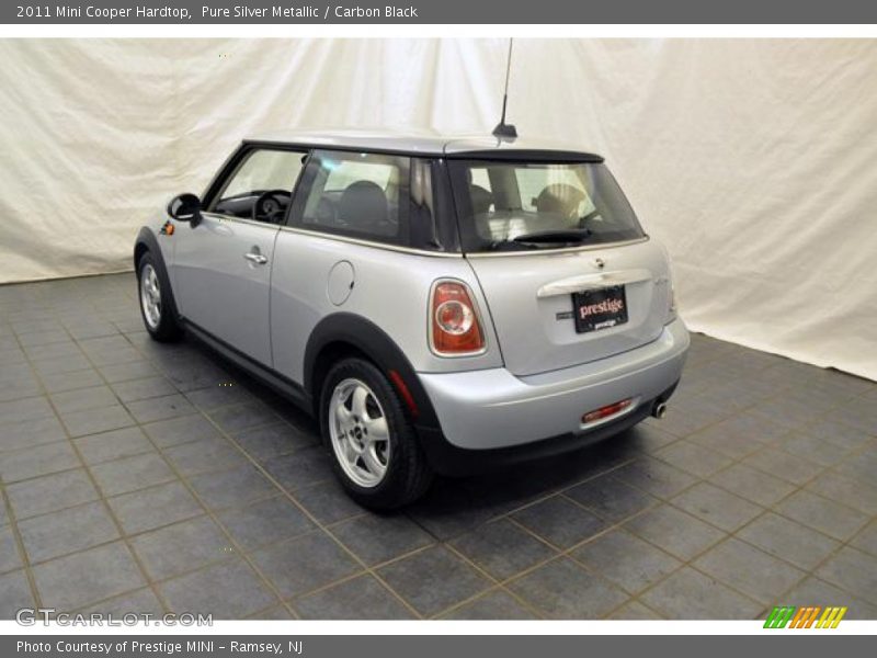Pure Silver Metallic / Carbon Black 2011 Mini Cooper Hardtop