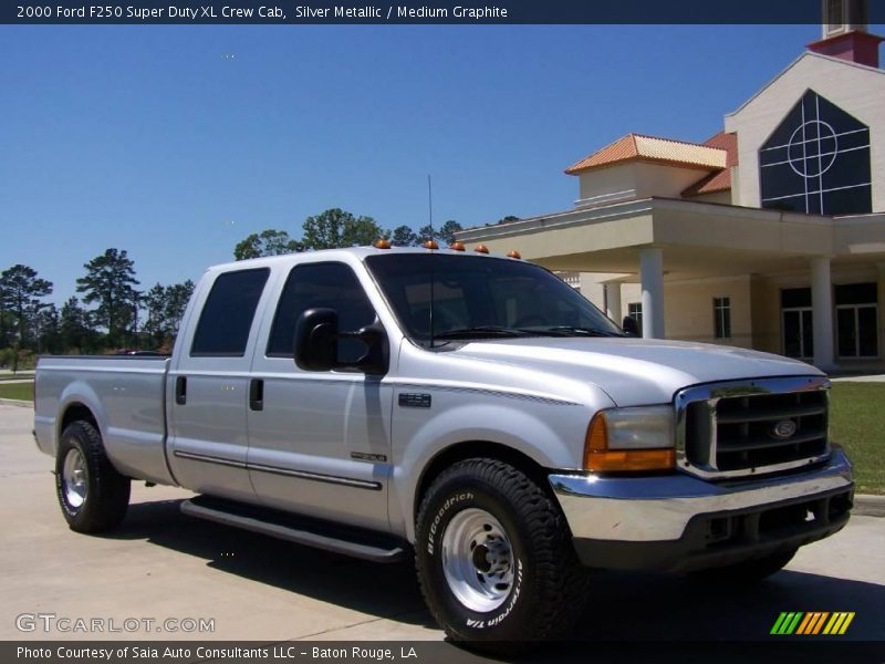 Silver Metallic / Medium Graphite 2000 Ford F250 Super Duty XL Crew Cab