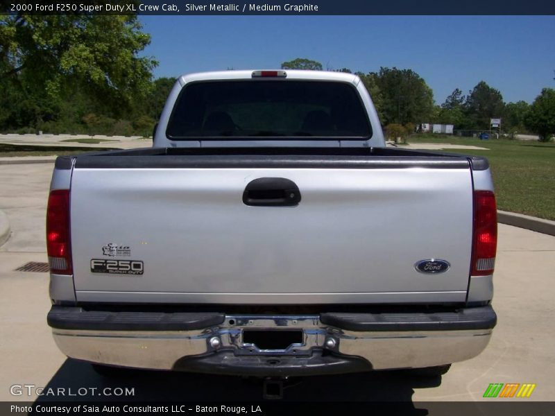 Silver Metallic / Medium Graphite 2000 Ford F250 Super Duty XL Crew Cab