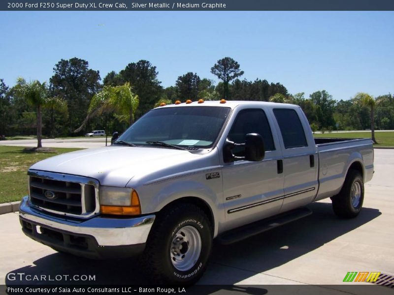 Silver Metallic / Medium Graphite 2000 Ford F250 Super Duty XL Crew Cab
