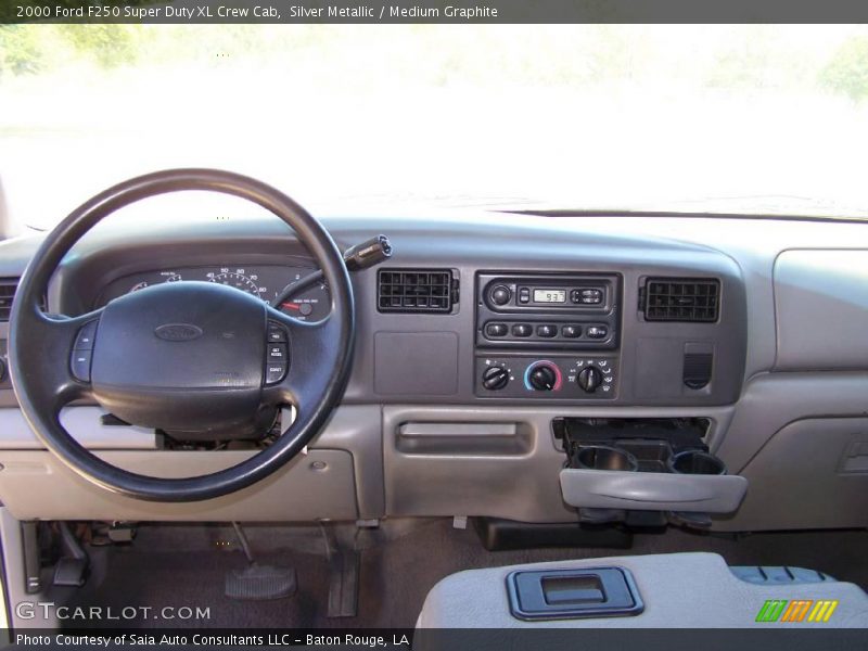 Silver Metallic / Medium Graphite 2000 Ford F250 Super Duty XL Crew Cab