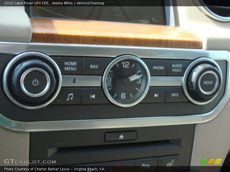 Alaska White / Almond/Nutmeg 2010 Land Rover LR4 HSE