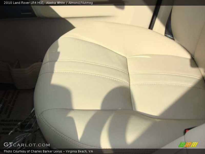 Alaska White / Almond/Nutmeg 2010 Land Rover LR4 HSE
