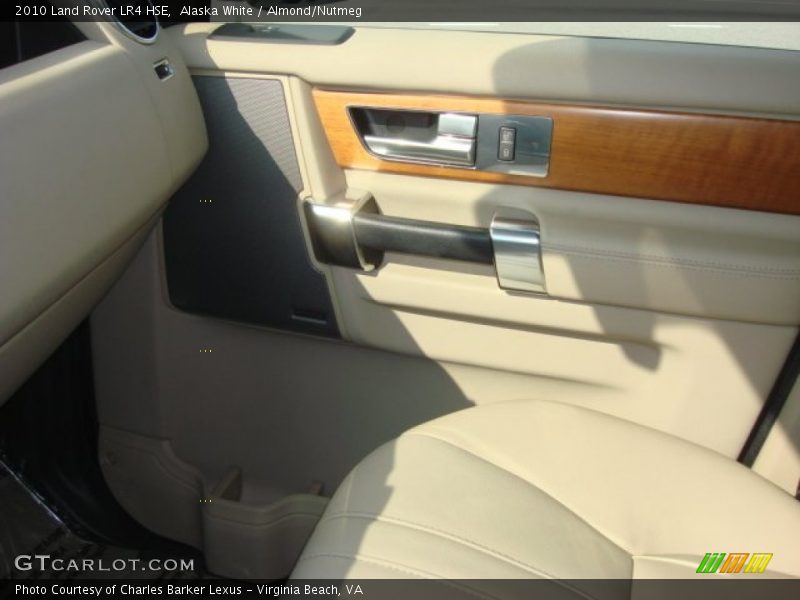 Alaska White / Almond/Nutmeg 2010 Land Rover LR4 HSE