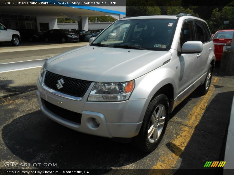 Silky Silver Metallic / Black 2006 Suzuki Grand Vitara Luxury 4x4