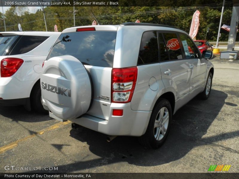 Silky Silver Metallic / Black 2006 Suzuki Grand Vitara Luxury 4x4