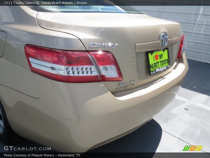 Sandy Beach Metallic / Bisque 2011 Toyota Camry LE