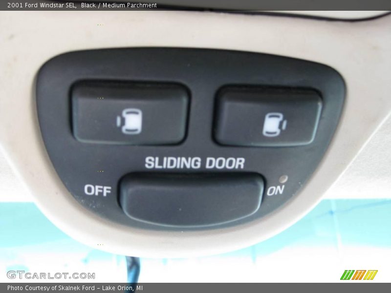 Black / Medium Parchment 2001 Ford Windstar SEL