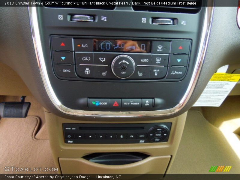 Controls of 2013 Town & Country Touring - L