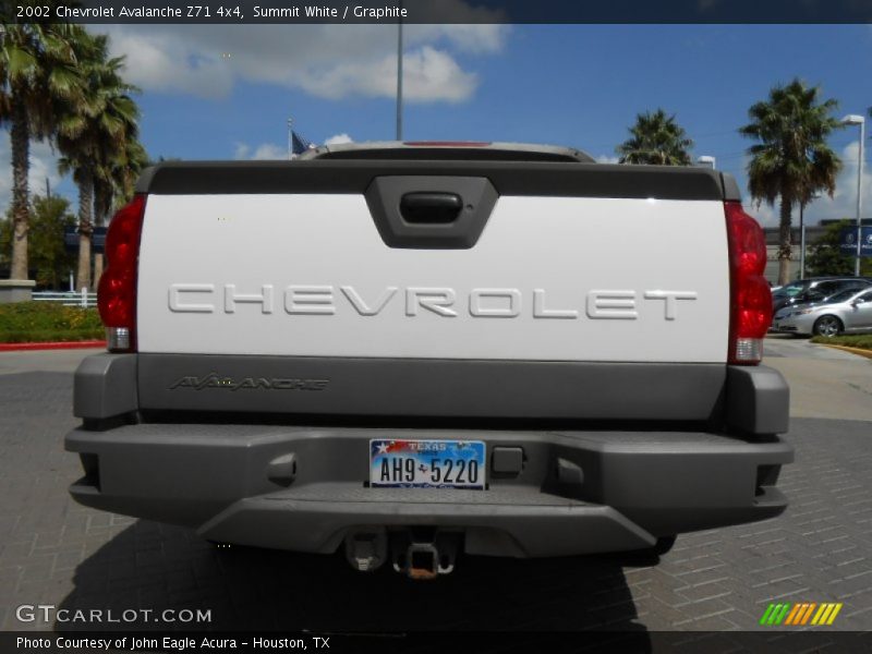 Summit White / Graphite 2002 Chevrolet Avalanche Z71 4x4