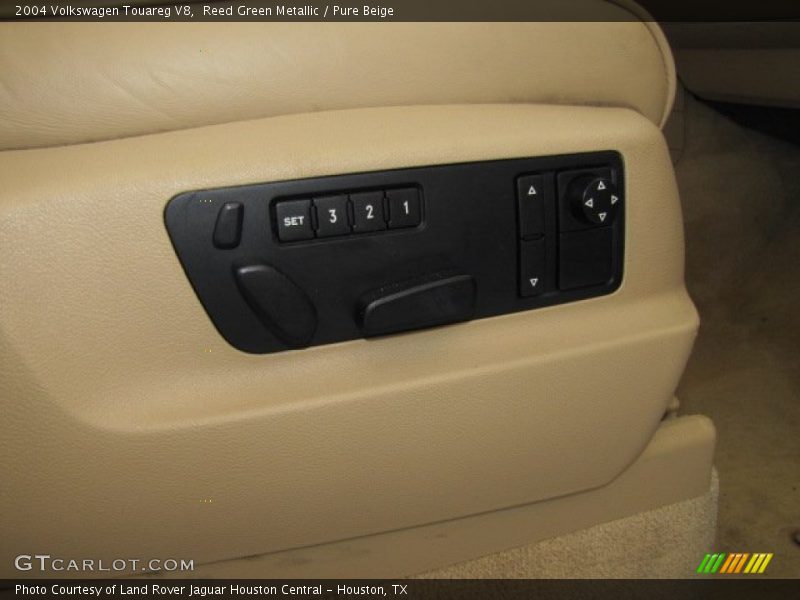 Reed Green Metallic / Pure Beige 2004 Volkswagen Touareg V8