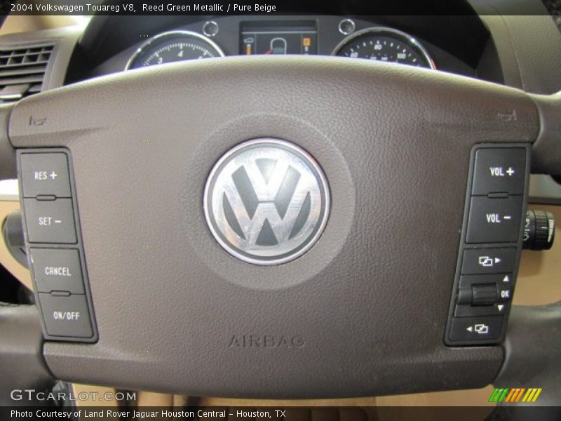 Reed Green Metallic / Pure Beige 2004 Volkswagen Touareg V8