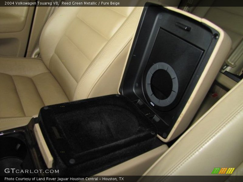 Reed Green Metallic / Pure Beige 2004 Volkswagen Touareg V8