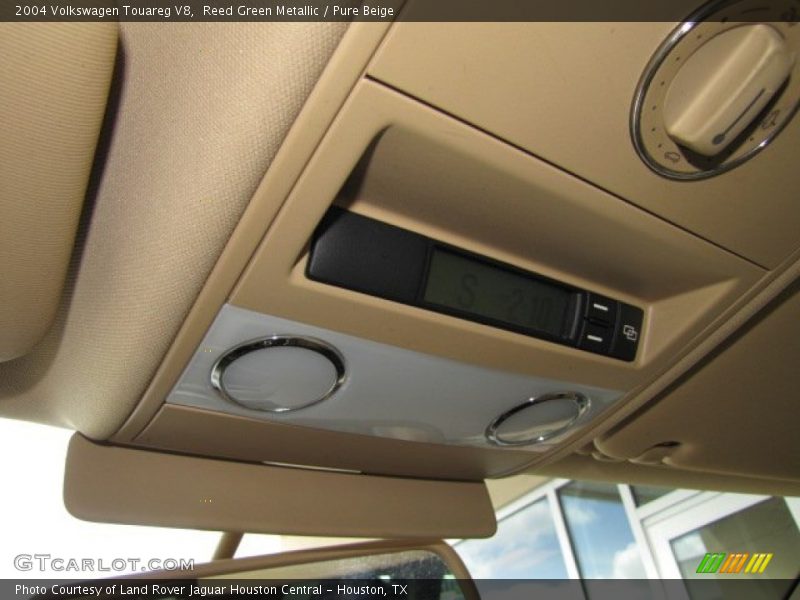 Reed Green Metallic / Pure Beige 2004 Volkswagen Touareg V8